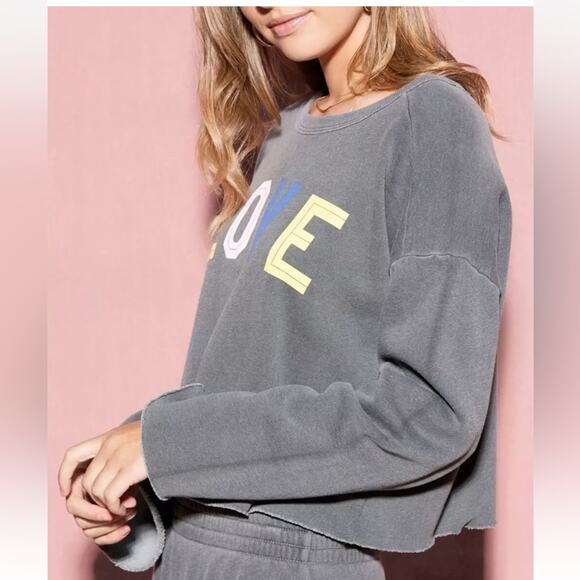 Wildfox Flora Love Oversized Cropped Sweatshirt, NEW flawed Small, MSRP $118 - Picture 3 of 13